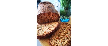 Recepte: Gardā, veselīgā kefīra maize ar ceļtekas pulveri (psyllium) un tomātu pārslām